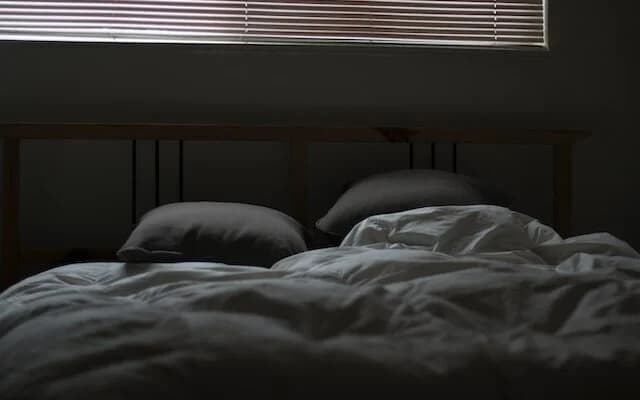 Delirium tremens – czym jest i kiedy może się pojawić?