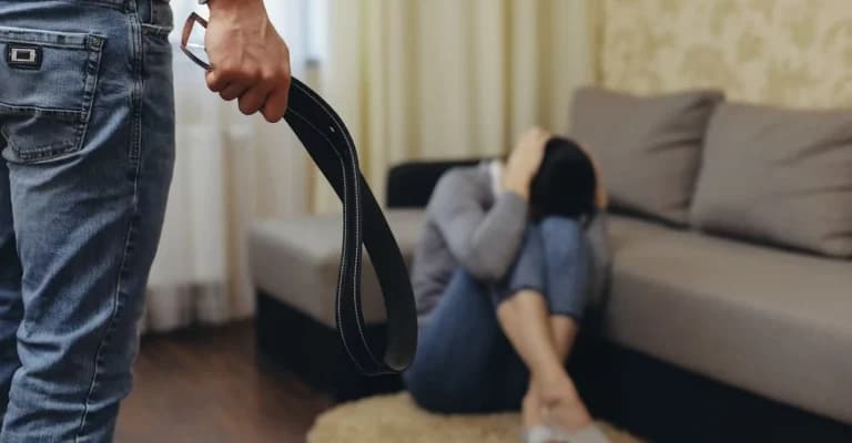 Agresja i przemoc po alkoholu – jak sobie z nimi radzić?
