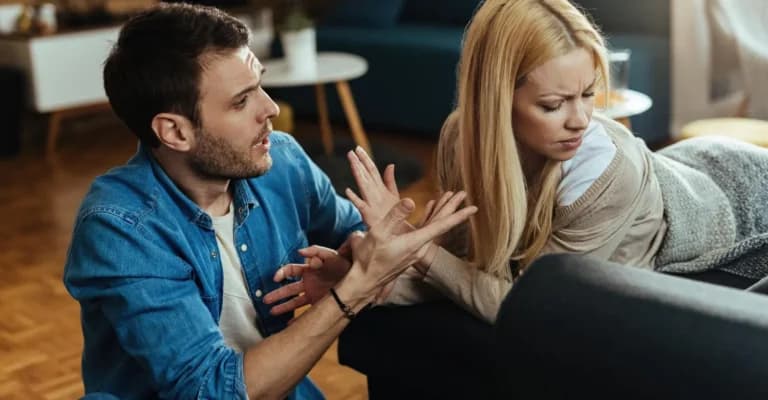 Manipulacje alkoholika – dlaczego alkoholicy kłamią?