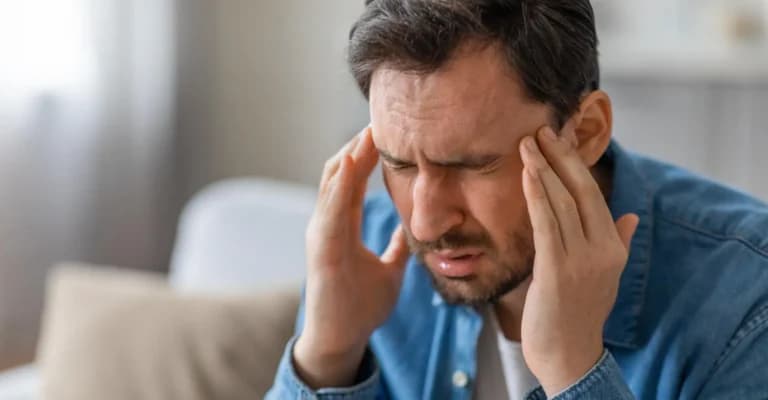 Nietolerancja alkoholu – objawy, przyczyny i różnice względem alergii