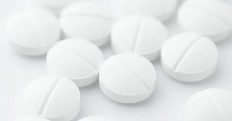 Anticol - jak działają tabletki z disulfiramem na alkohol?